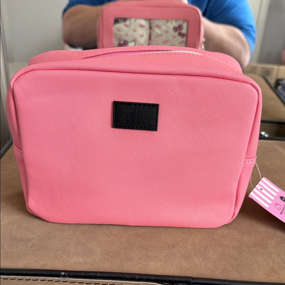 Hello Kitty Pink Kids Accessory Bag - Picture 3 of 3